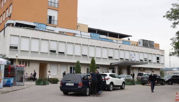 Na UKC-u Tuzla hospitaliziran 31 pacijent zbog Covida