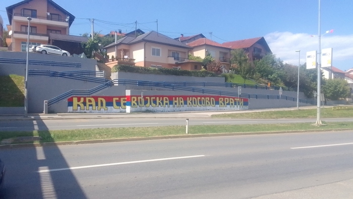 Na ulicama Banjaluke bilbordi, grafiti i zastave: Kad se vojska ...