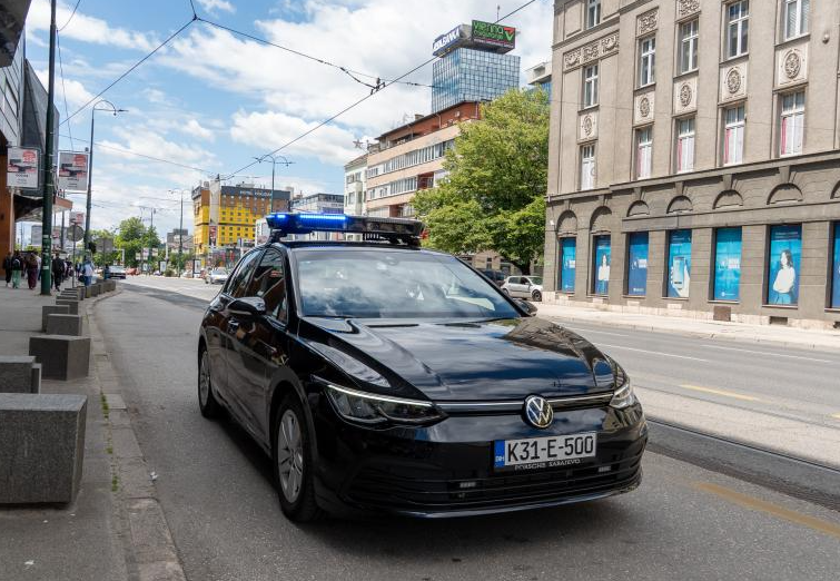 Na ulicama KS dva nova presretača: Imaju devet kamera, detektuju više od 100 vozila