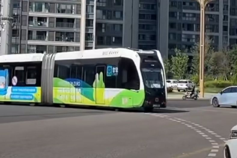 Na ulice Banjaluke stiže "tramvaj", ali bez šina