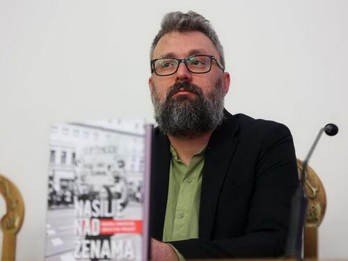 Na UNSA predstavljena knjiga 'Nasilje nad ženama: Diskursi, perspektive, lekcije iz bh. povijesti'