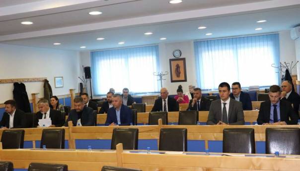 Na vanrednom zasjedanju Skupštine BPK za mandatara imenovan Edin Ćulov