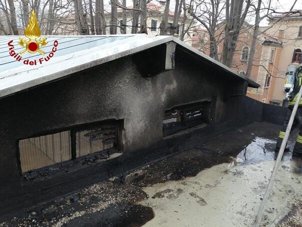 Na Venecijanskom bijenalu se zapalio krov Paviljona Srbije