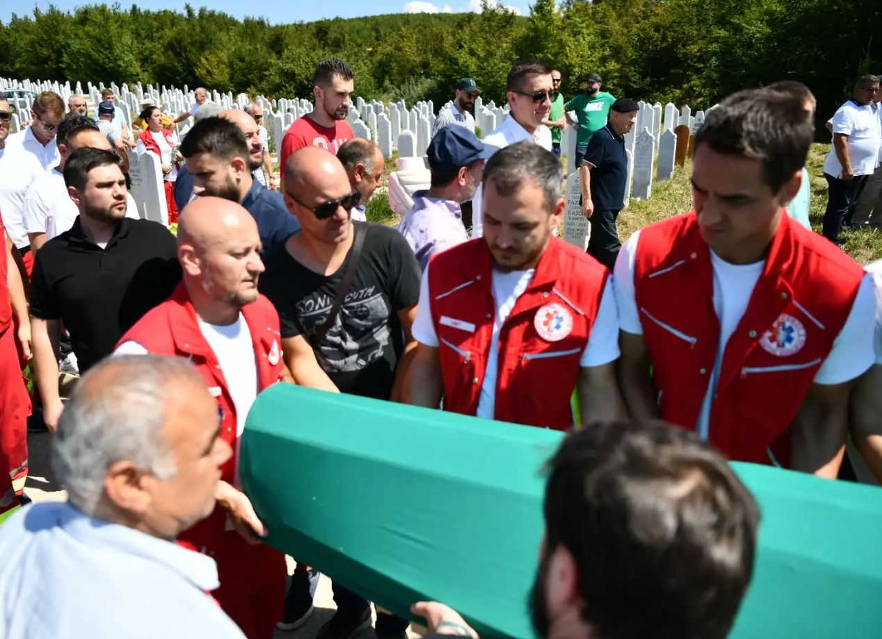 Na Vlakovu klanjana dženaza tragično nastradaloj doktorici Aida Softić