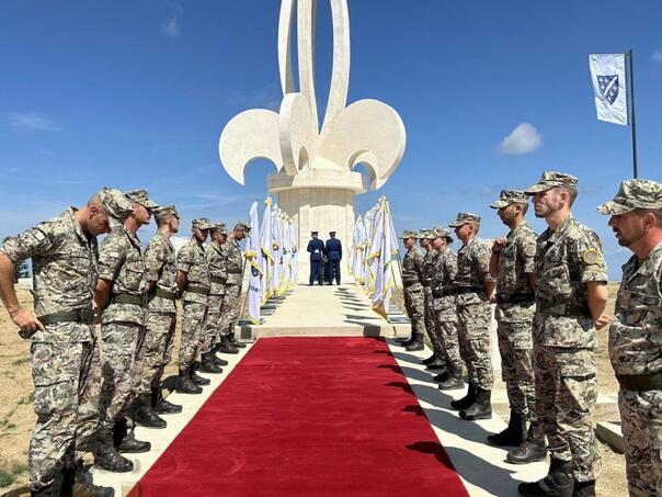 Na Vlašiću otvoren spomenik 'General Mehmed Alagić'