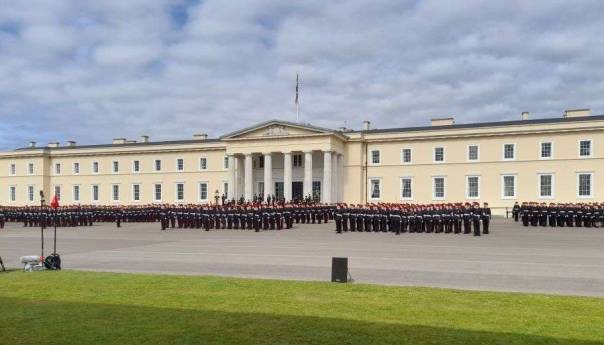 Na Vojnoj akademiji Sandhurst u Ujedinjenom Kraljevstvu promovirana kadetkinja iz BiH