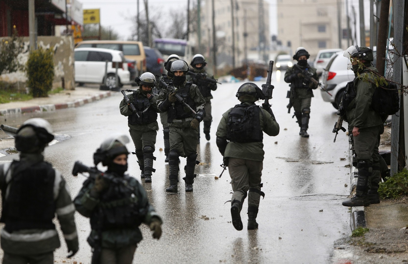 Na Zapadnoj obali ubijeno troje Palestinaca, 14-godišnjak upucan u glavu