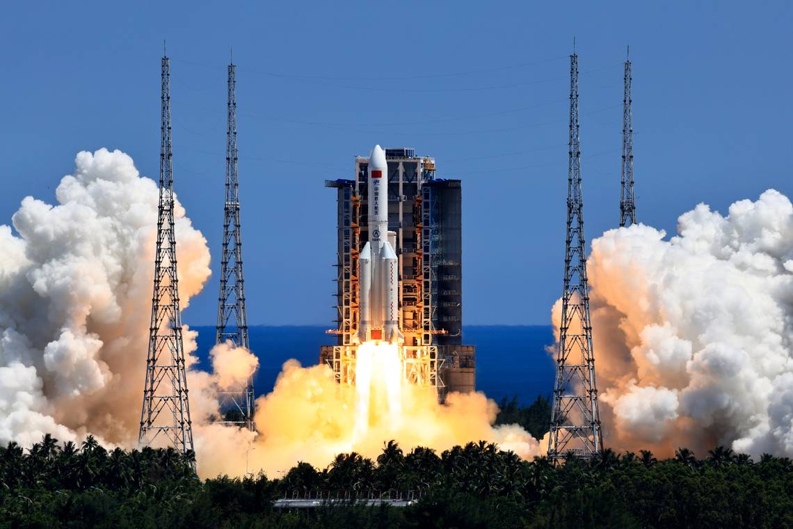 Na Zemlju pale krhotine velike kineske rakete