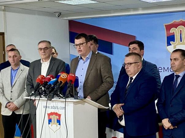 Načelnici SDS-a: Nećemo na sastanak, neka Dodik podnese ostavku!