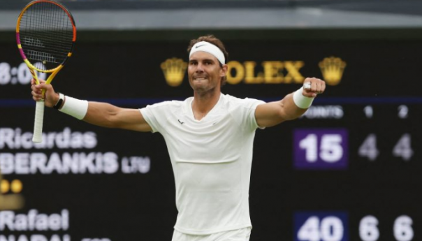Nadal se plasirao u 3. kolo Wimbledona: Kiša prekinula meč, ali ne i sjajan ritam Španca