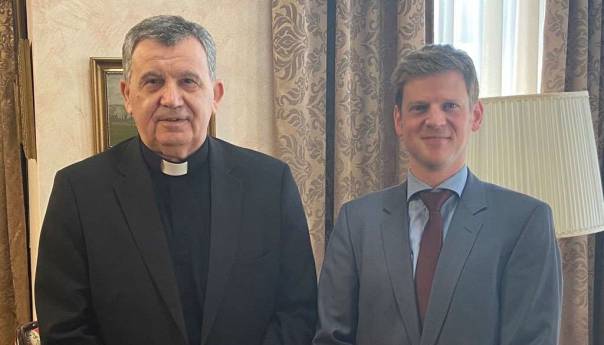 Nadbiskup Vukšić primio šefa misije diplomatskog ureda Belgije u BiH