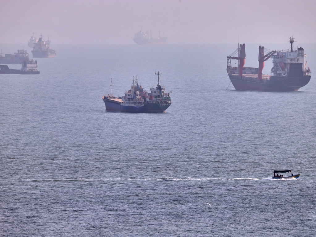 Naftni tanker eksplodirao nakon što je naišao na minu u Hormuškom moreuzu