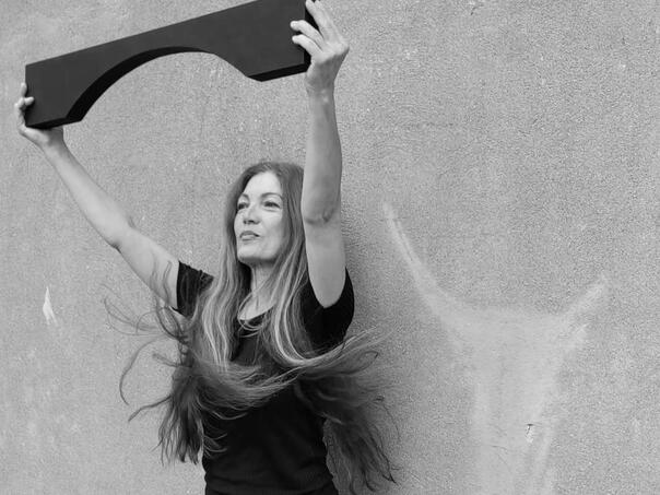 Nagrada bh. umjetnici Arleti Ćehić na Osten bijenalu