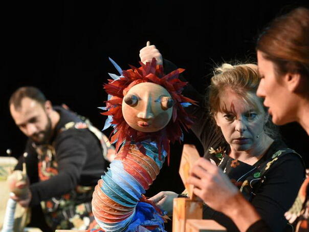 Nagrađivane dječje predstave "Ljubiti, samo ljubiti" i "Stonoga Goga" na programu Kultura na ulice