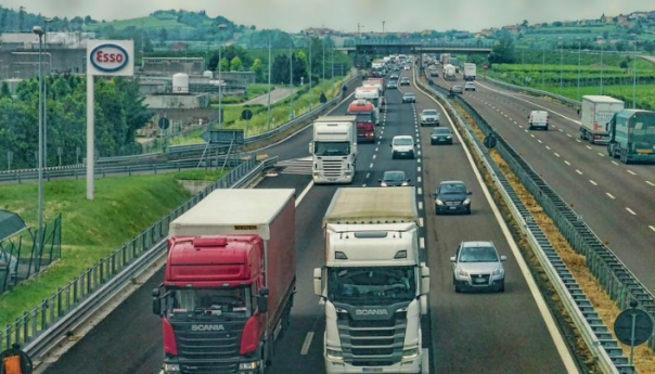 Najavljen prekid dovoza hrane i lijekova zbog cijena goriva