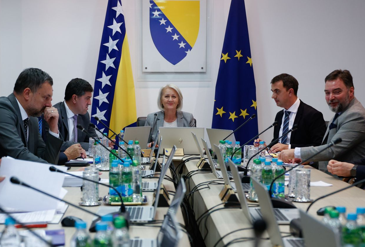 Najavljena vanredna sjednica Vijeća ministara: U zraku visi 200.000 KM