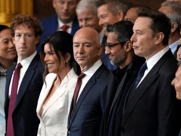 Najbogatiji ljudi svijeta izgubili 208 milijardi dolara zbog Trumpove odluke