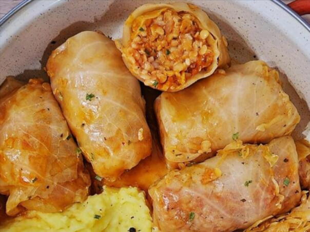 Najčešća greška koja uništi sarmu pravi se prije nego je zamotate