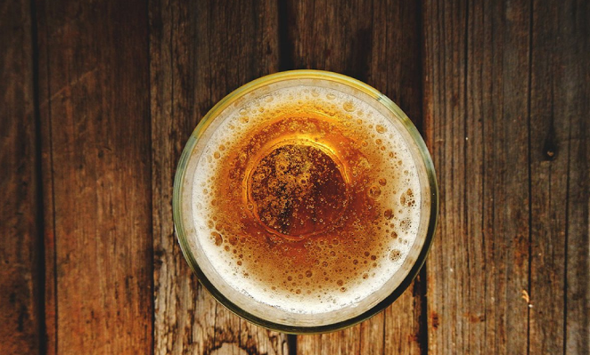 Najmanje 10 ljudi umrlo od trovanja alkoholom u Iranu