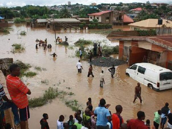 Najmanje 111 poginulih u velikim poplavama u Nigeriji