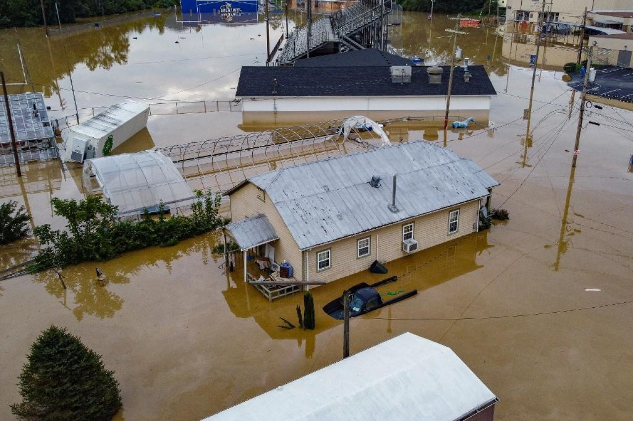 Najmanje 16 poginulih u 'epskim poplavama' u Kentuckyju