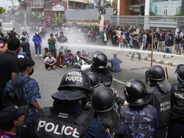 Najmanje 17 ljudi poginulo na protestima u Nepalu zbog zabrane društvenih mreža