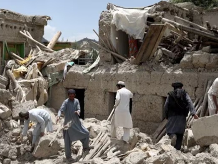 Najmanje 2000 poginulih u zemljotresu koji je pogodio Afganistan