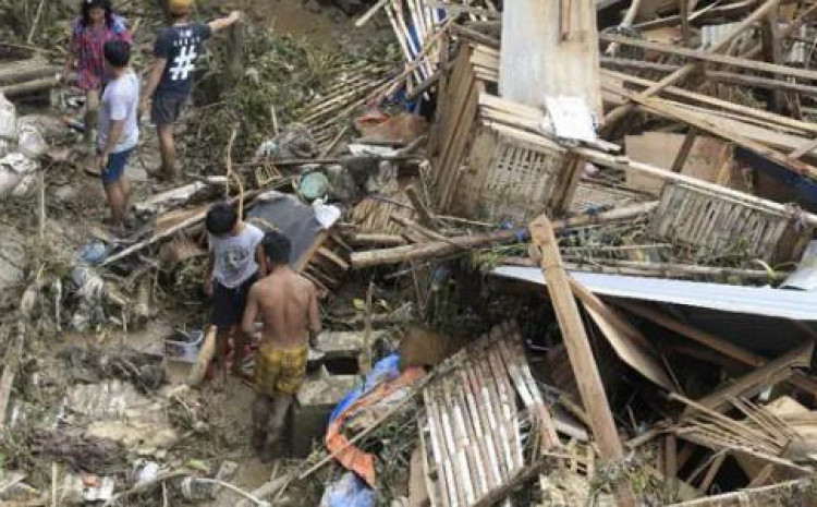 Najmanje 208 mrtvih u naletu tajfuna na Filipinima