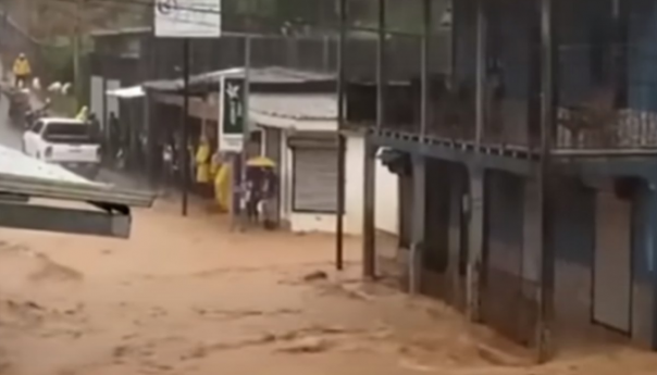 Najmanje 28 žrtava uragana u centralnoj Americi