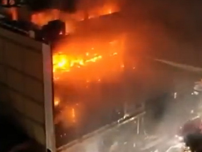 Najmanje 50 mrtvih u požaru u trgovačkom centru u Iraku
