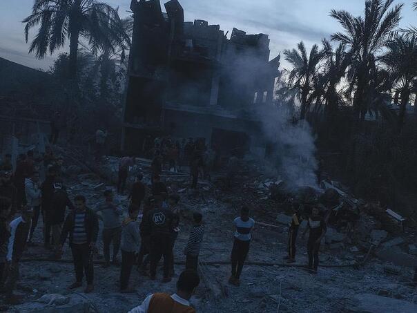 Najmanje 50 Palestinaca poginulo je tokom noći u napadima na Gazu