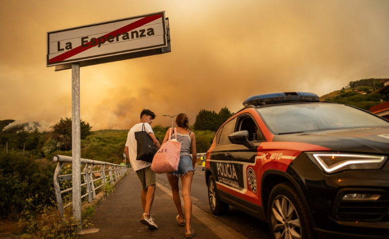 Najmanje 7.000 osoba evakuisano zbog požara koji je zahvatio Tenerife