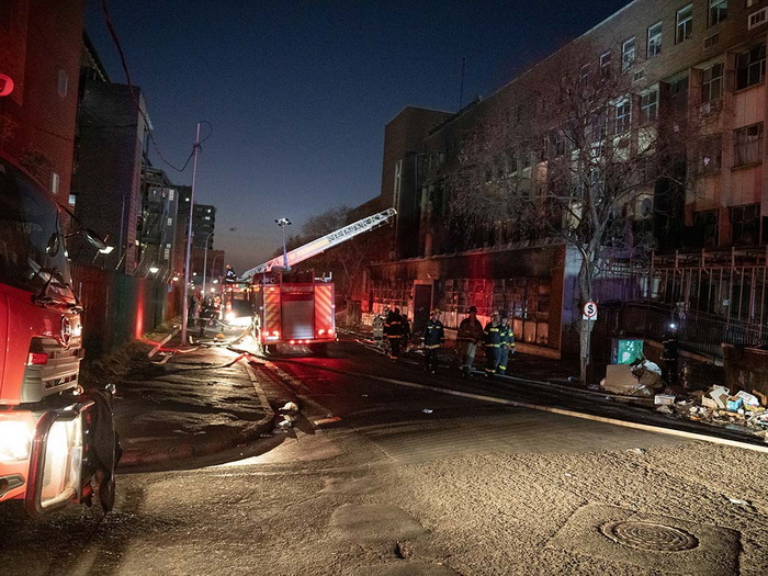 Najmanje 74 mrtvih u požaru zgrade u Johannesburgu