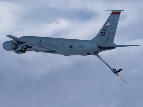 Najmanje šest američkih aviona napustilo katarsku bazu Al-Udeid