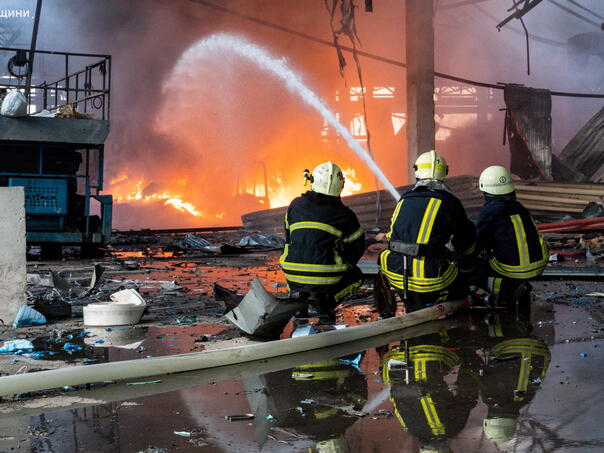 Najmanje troje poginulih, desetine ranjenih u novim ruskim napadima na Ukrajinu