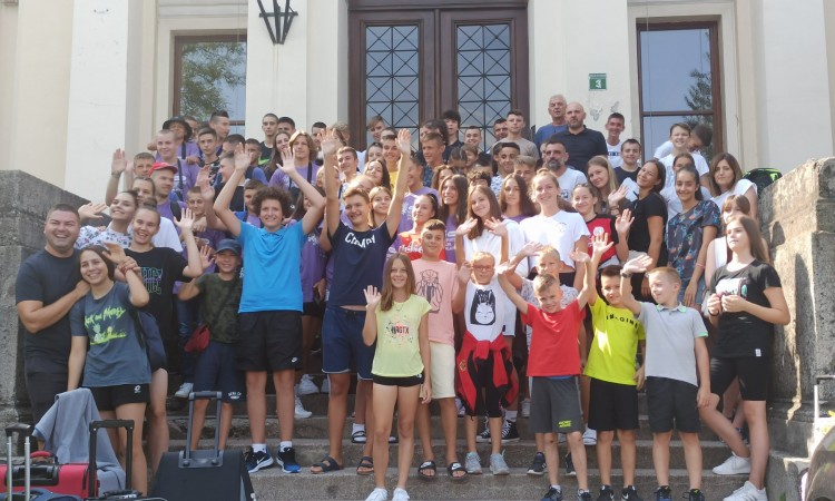 Najmlađi članovi AK Sloboda Tehnograd u finalu Sportskih igara mladih