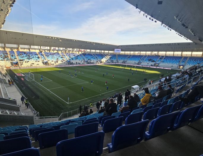 Najmoderniji stadion u Hrvatskoj se urušava, sa zidova otpadaju komadi betona