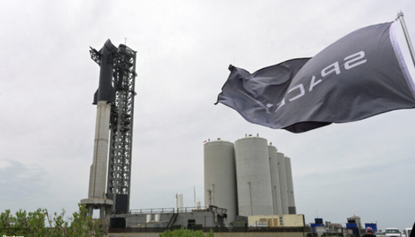 Najveća raketa na svijetu priprema se za prvi probni let