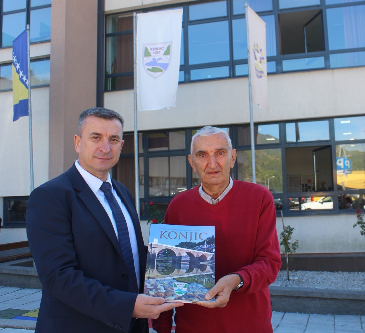 "Najveći đak u školi je učitelj": Bivši nastavnik s gradonačelnikom kojeg je učio