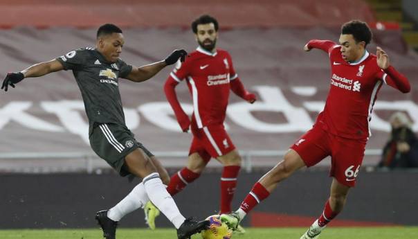 Najveći engleski derbi bez golova, Pogba promašio trijumf Đavola u finišu