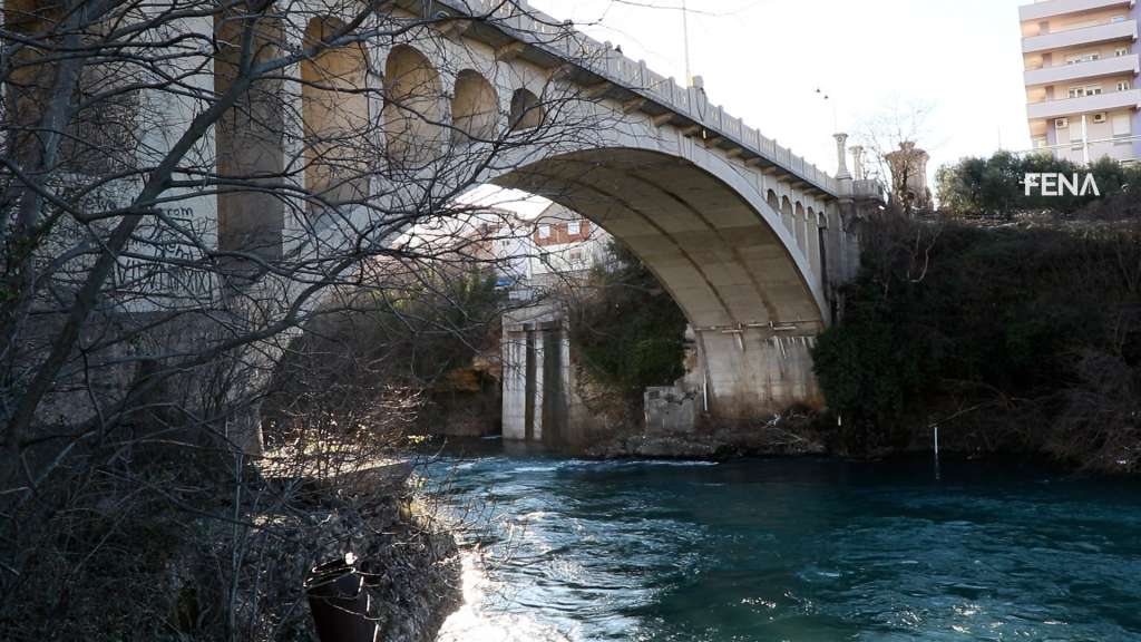 Nakon 30 godina uklanjaju se ostaci srušenog Carinskog mosta
