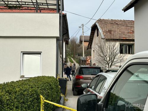 Nakon bačene bombe, policija kod kuće Irfana Čengića