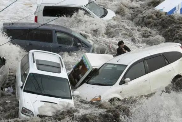 Nakon jakog zemljotresa u Japanu izdato upozorenje za cunami