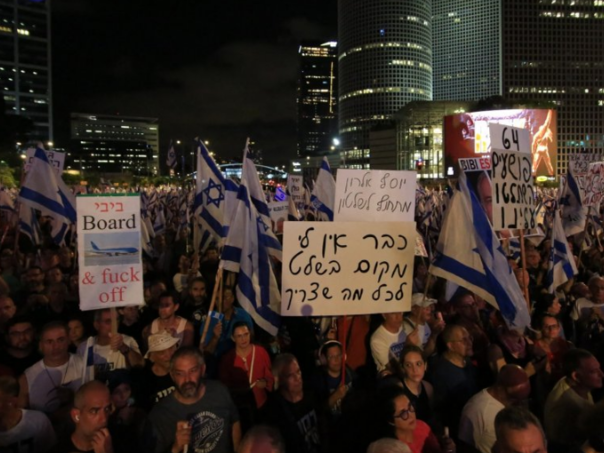 Nakon nereda na protestima Netanyahu pozvao na deportaciju afričkih migranata