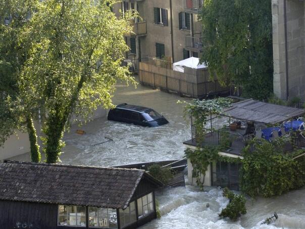 Nakon odrona u Švicarskoj nestalo osam osoba