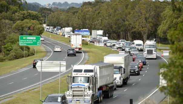 Nakon ponovonog otvaranja granica u Australiji kolone vozila duge 20 kilometara