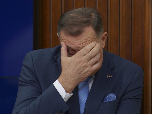 Nakon potjernice: Izraelci udaljili Dodika sa konferencije?
