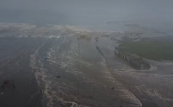 Nakon razornog zemljotresa u Rusiji, cunami stigao do Havaja i Kalifornije