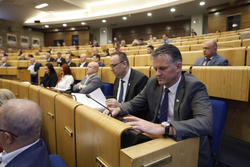 Nakon redovnog, sutra vanredno zasjedanje Doma naroda FBiH
