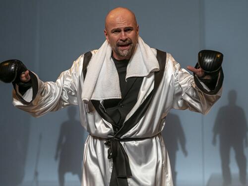 Nakon regionalnih gostovanja predstava 'Jedan je Muhammad Ali' ponovo na sceni NPS